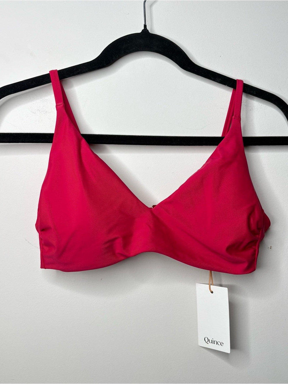 Quince NWT Italian V-Neck Bikini Top